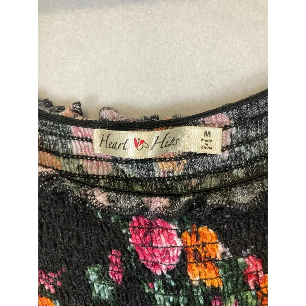 Cottagecore Heart & Hips‎ Women Medium Black Floral Smocked Crop Top AY19270P